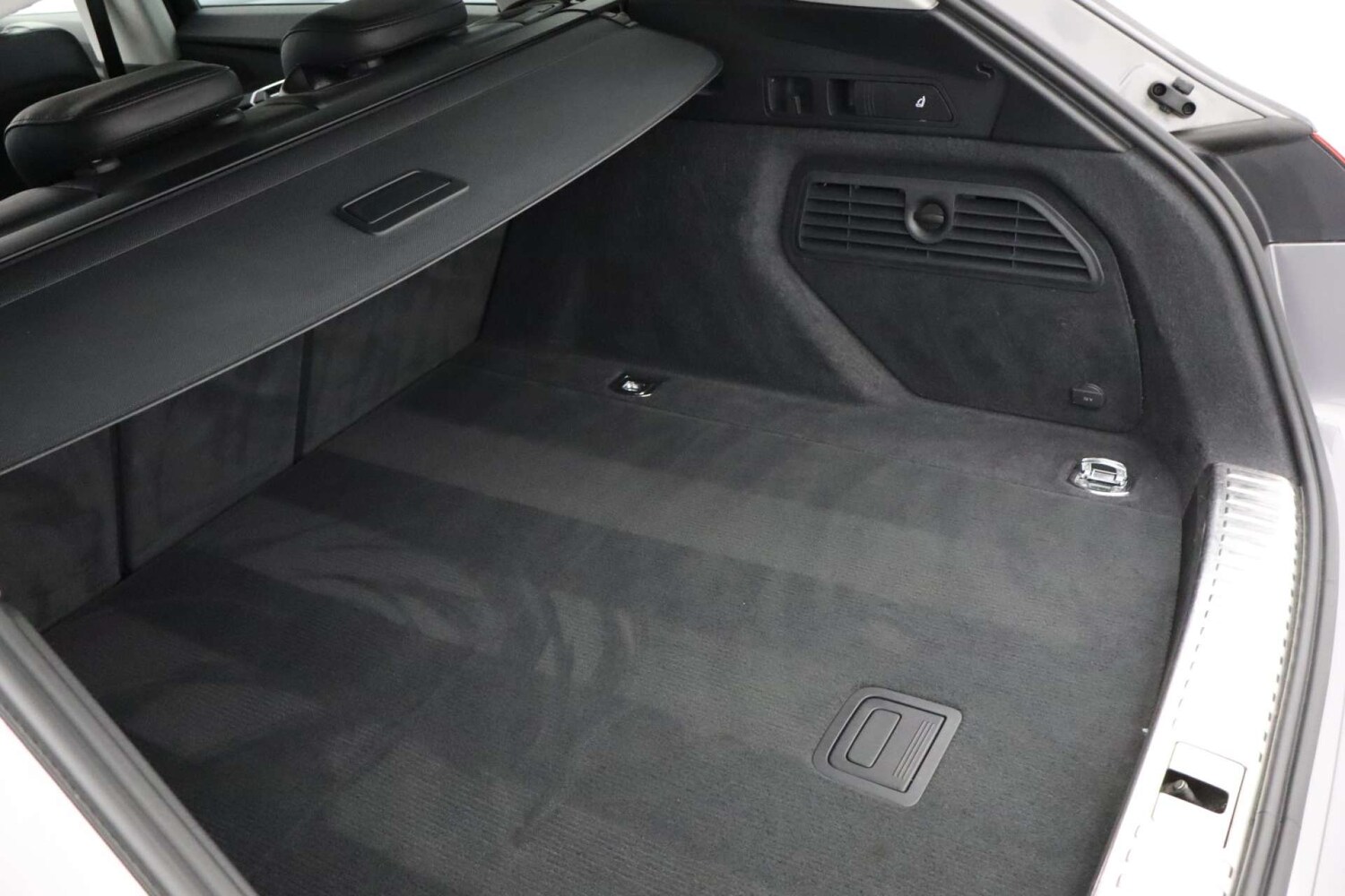 Used Audi e-tron 2020 for sale - 77249294: Photo 58