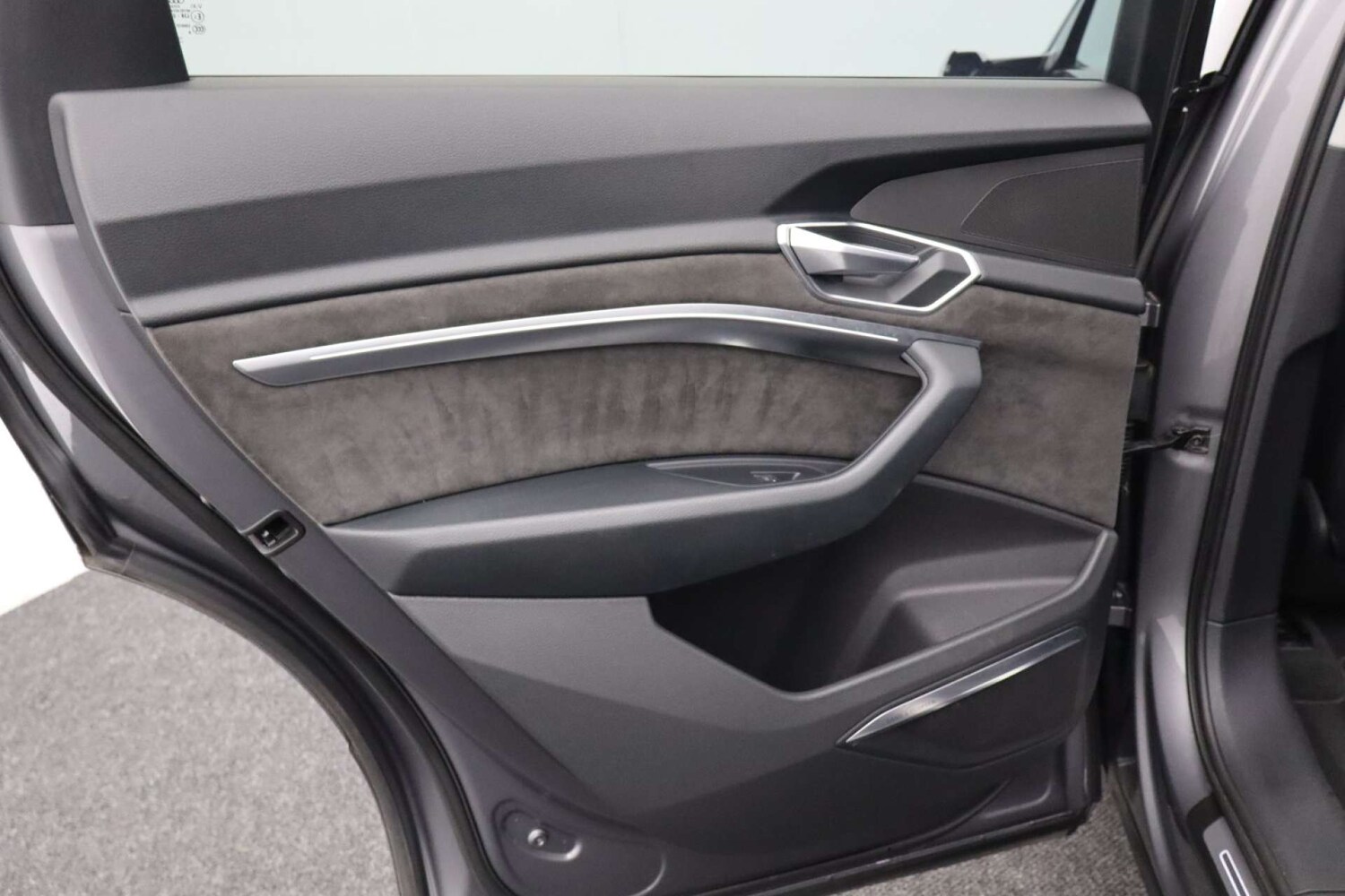 Used Audi e-tron 2020 for sale - 77249294: Photo 63