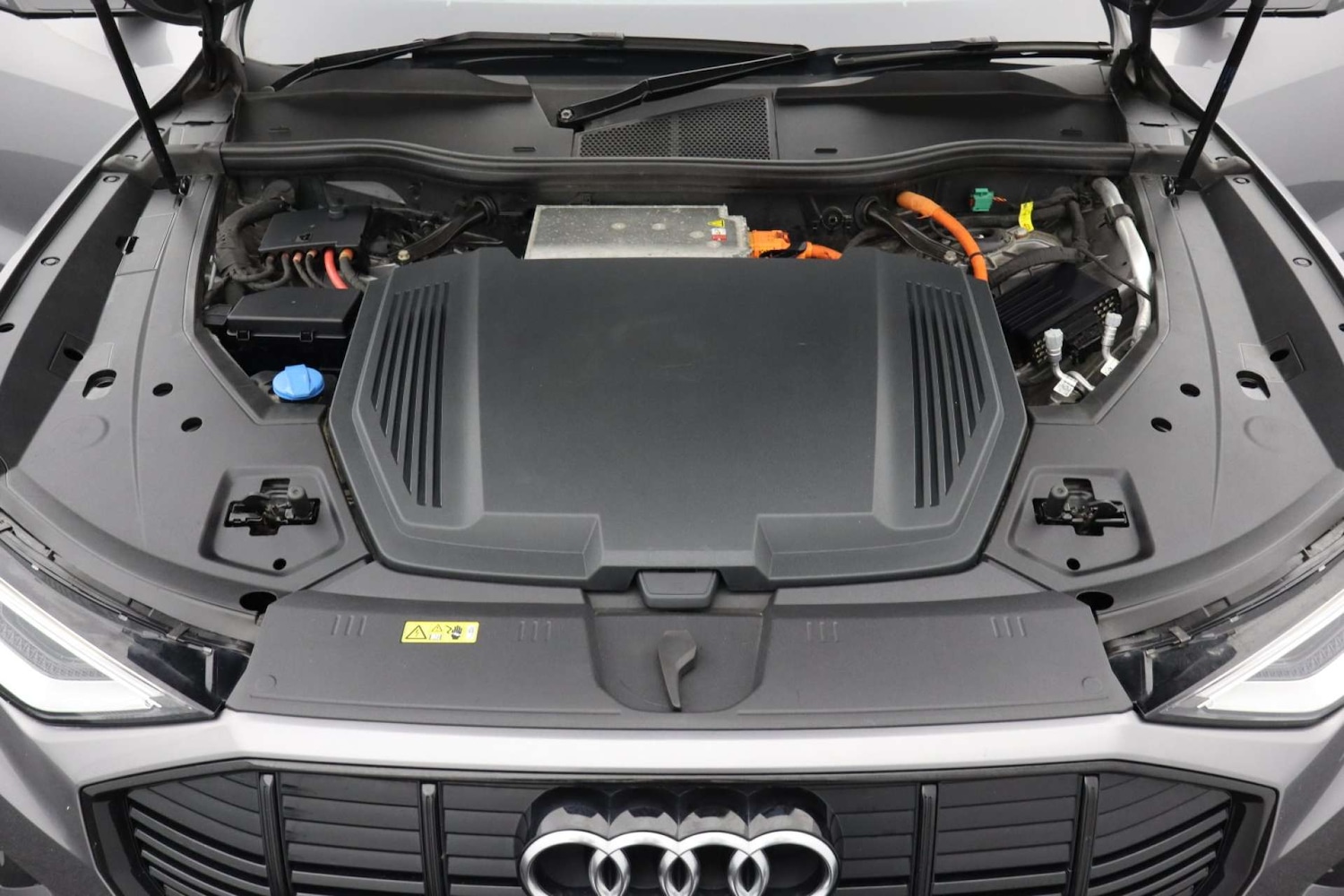 Used Audi e-tron 2020 for sale - 77249294: Photo 75