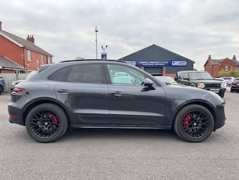 Used Porsche Macan 2017 for sale - 76250064: Photo