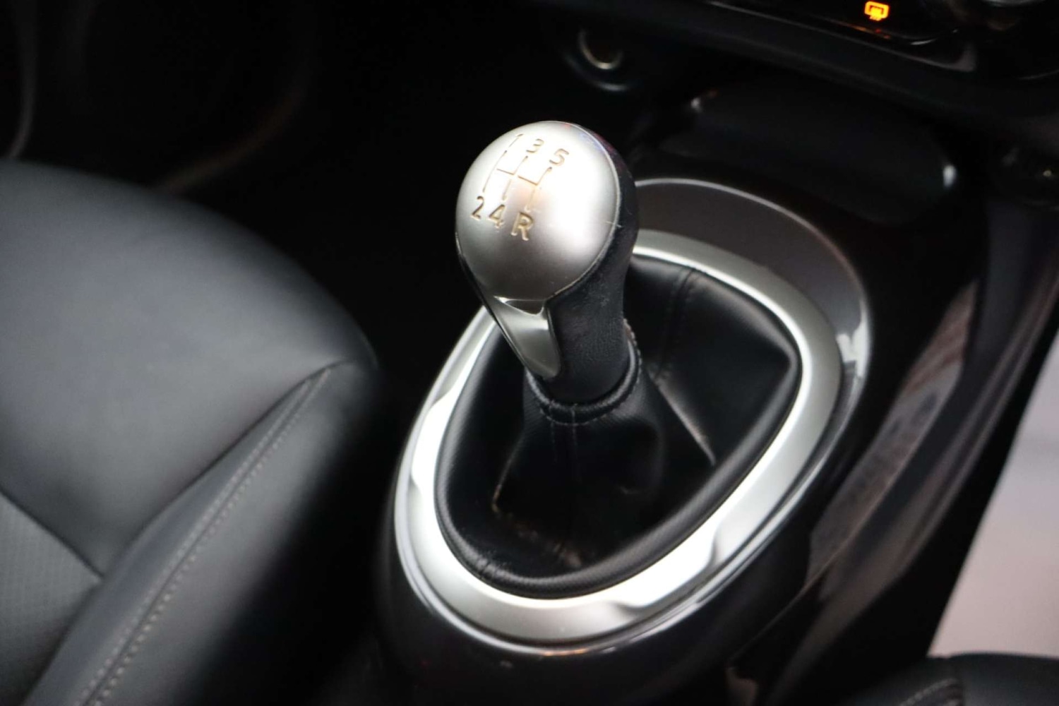 Used Nissan Juke 2018 for sale - 76861620: Photo 34