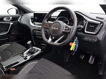 Used Kia XCeed 2023 for sale - 77548561: Photo