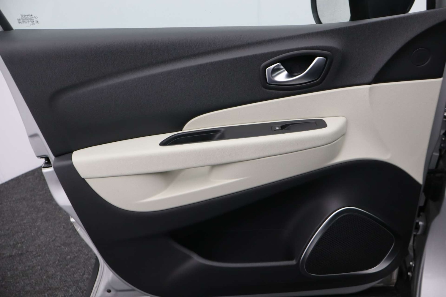 Used Renault Captur 2019 for sale - 77548582: Photo 36