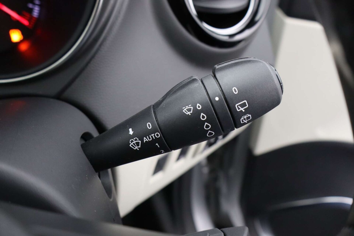 Used Renault Captur 2019 for sale - 77548582: Photo 41