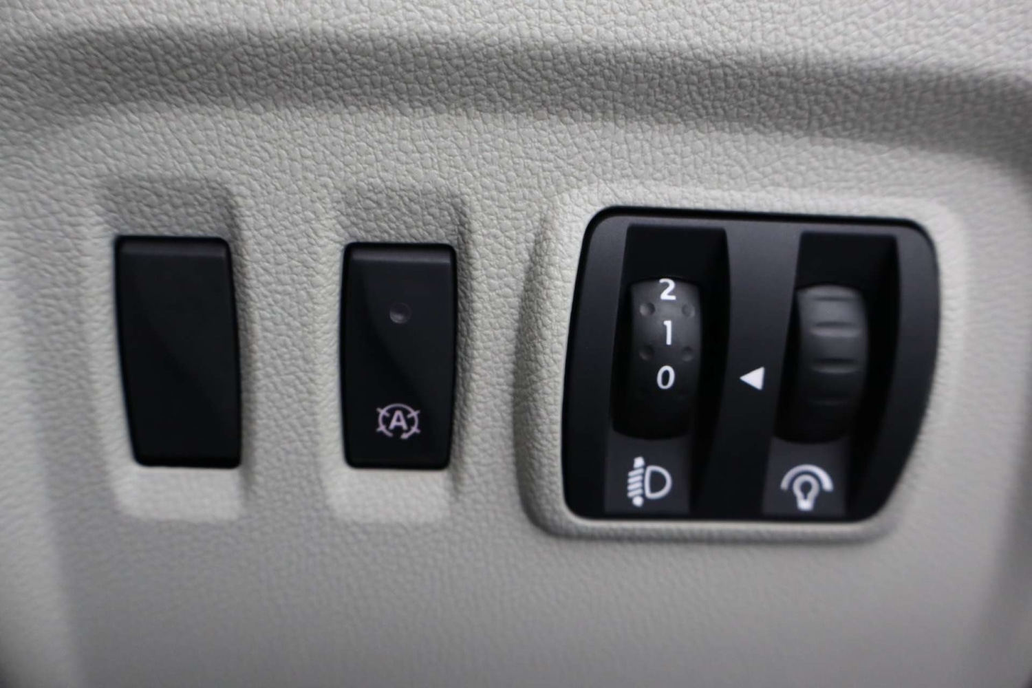 Used Renault Captur 2019 for sale - 77548582: Photo 44