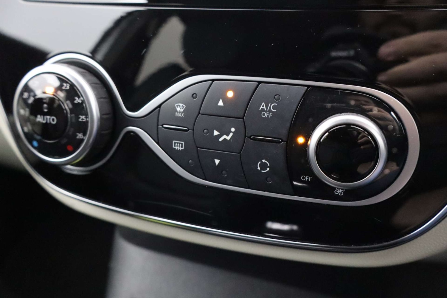 Used Renault Captur 2019 for sale - 77548582: Photo 53