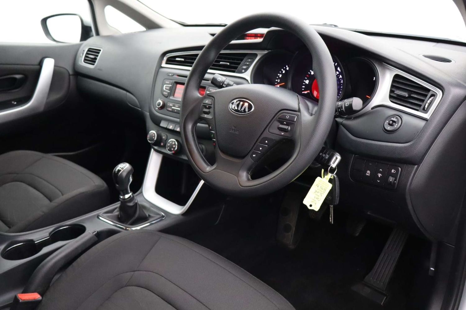 Used Kia Ceed 2018 for sale - 77595697: Photo 2