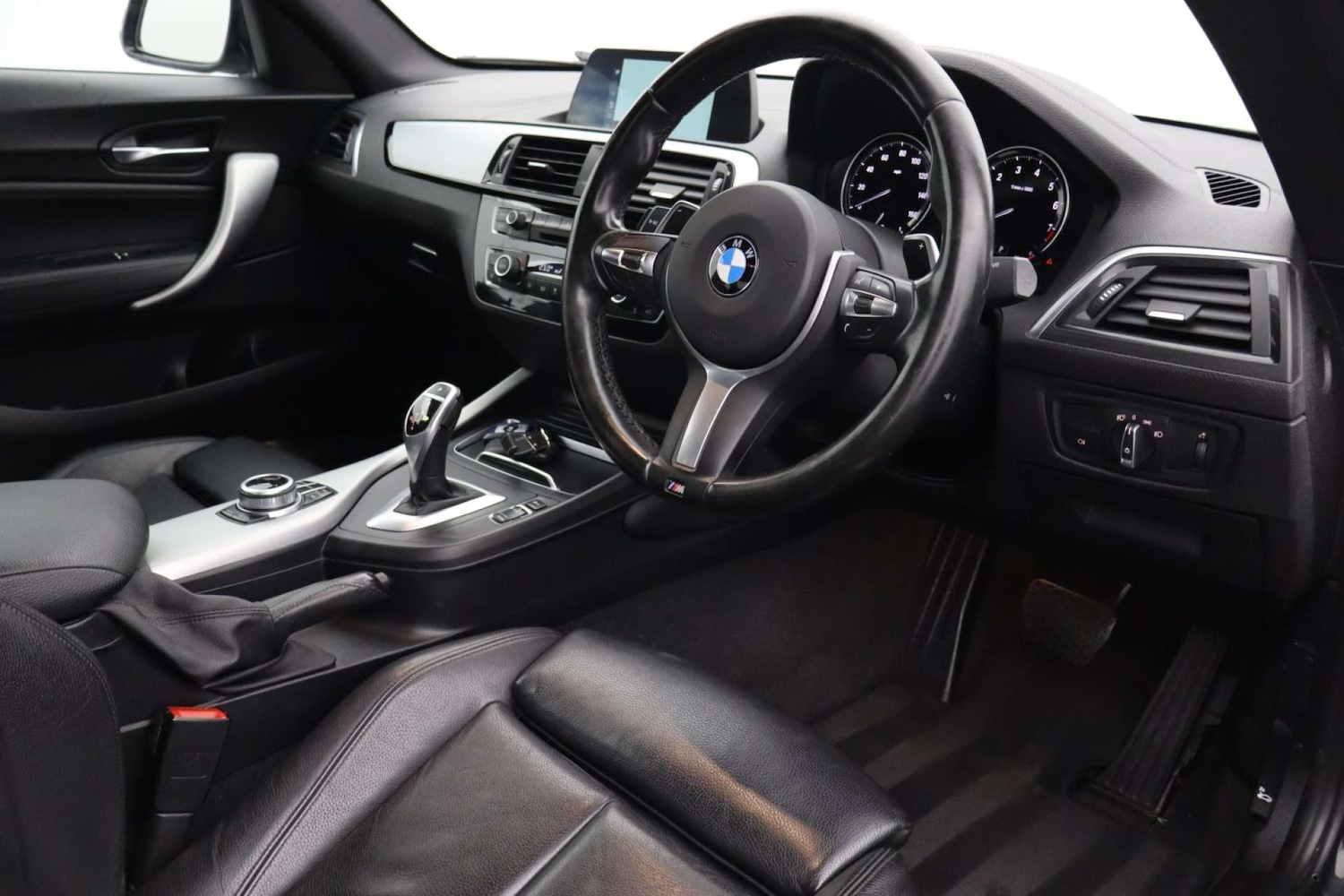 Used BMW 2 Series 2018 for sale - 77548550: Photo 13