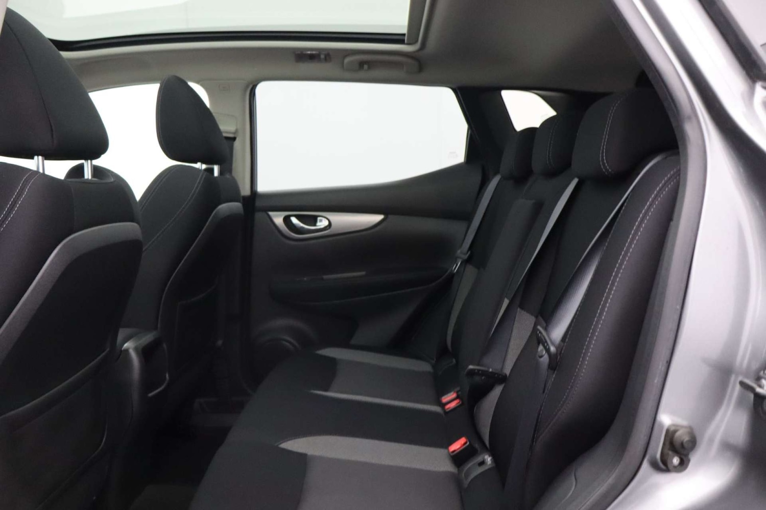 Used Nissan Qashqai 2017 for sale - 77154662: Photo 28