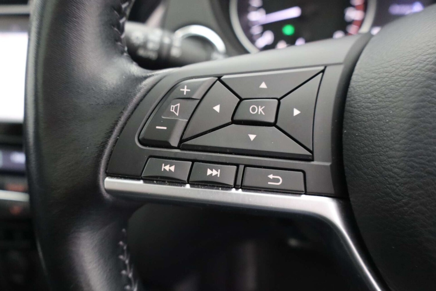 Used Nissan Qashqai 2017 for sale - 77154662: Photo 37