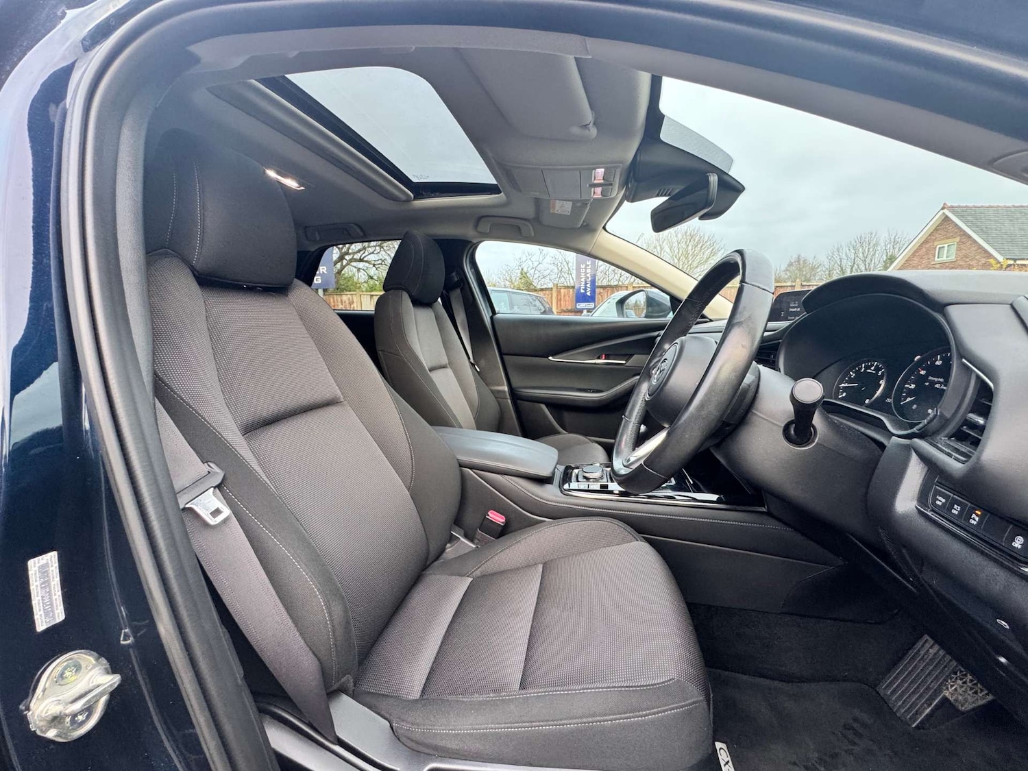 Used Mazda CX-30 2021 for sale - 77781045: Photo 2