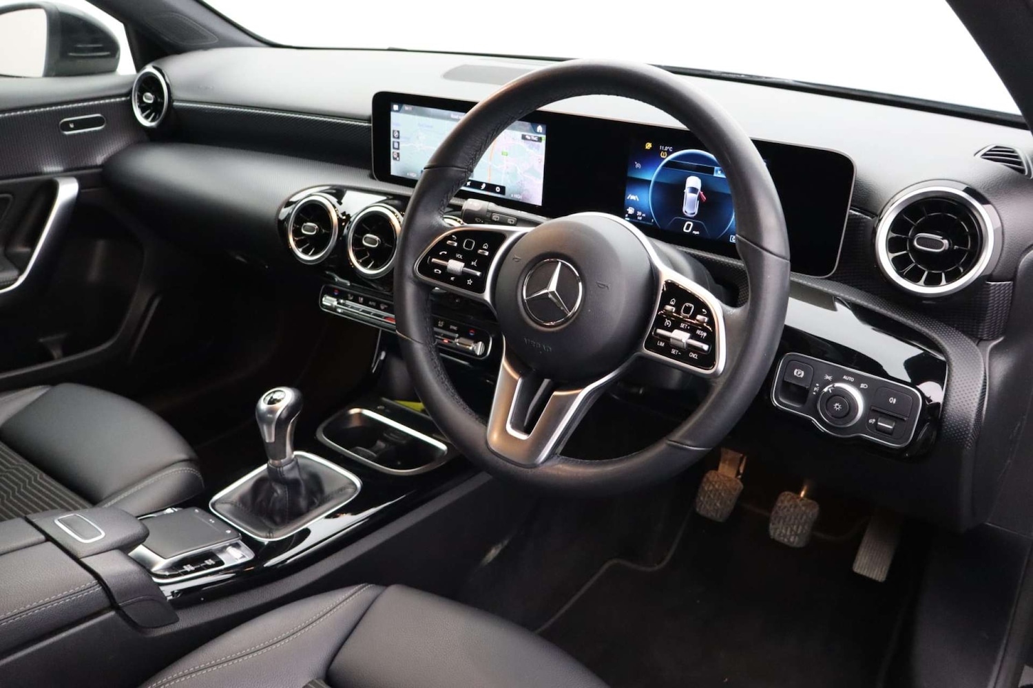 Used Mercedes-Benz A-Class 2019 for sale - 77353590: Photo 2