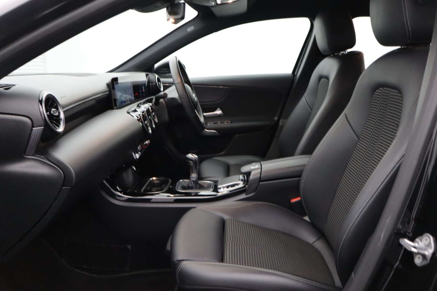 Used Mercedes-Benz A-Class 2019 for sale - 77353590: Photo 32