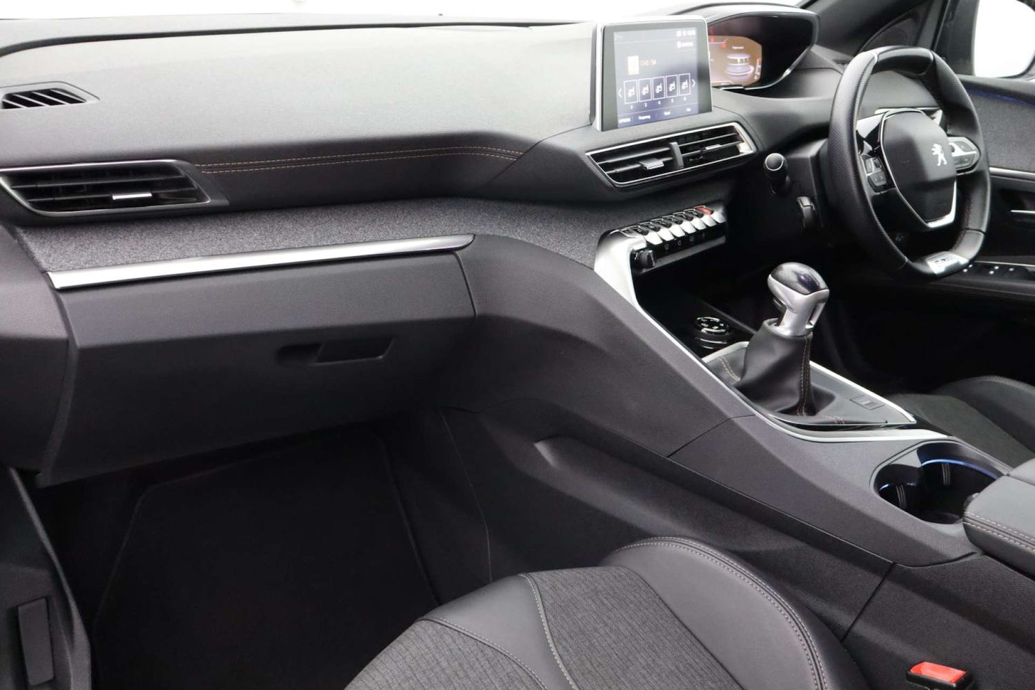 Used Peugeot 3008 2019 for sale - 76182709: Photo 17