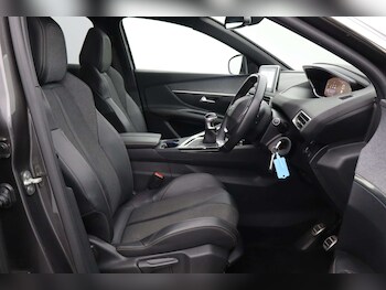 Used Peugeot 3008 2019 for sale - 76182709: Photo