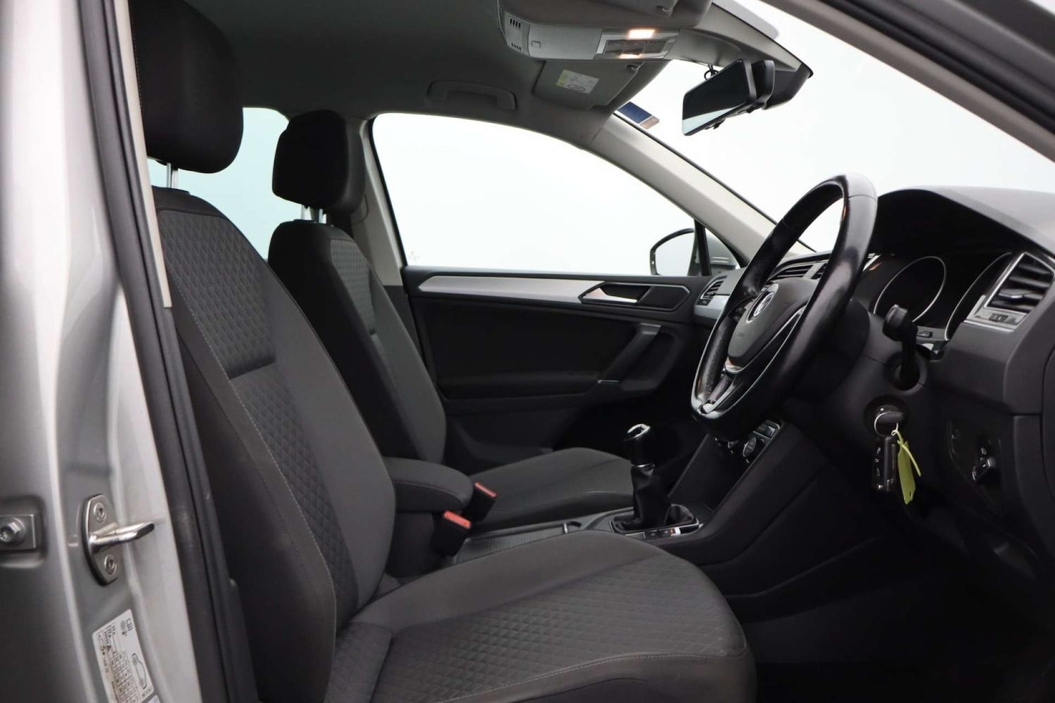 Used Volkswagen Tiguan 2016 for sale - 77548576: Photo 14