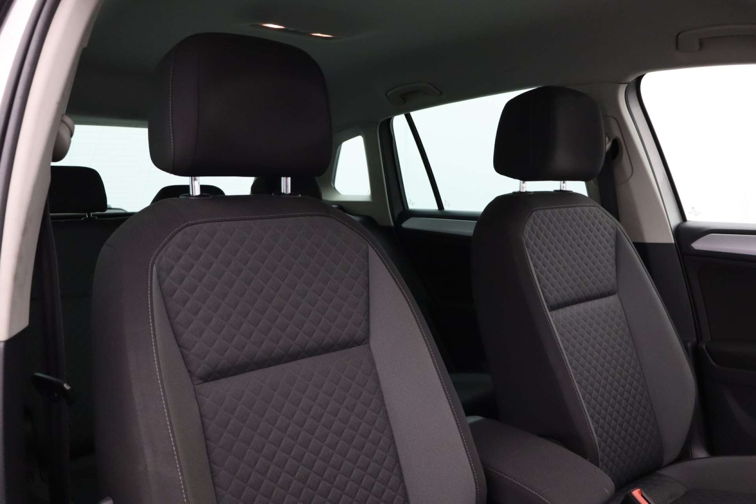 Used Volkswagen Tiguan 2016 for sale - 77548576: Photo 15