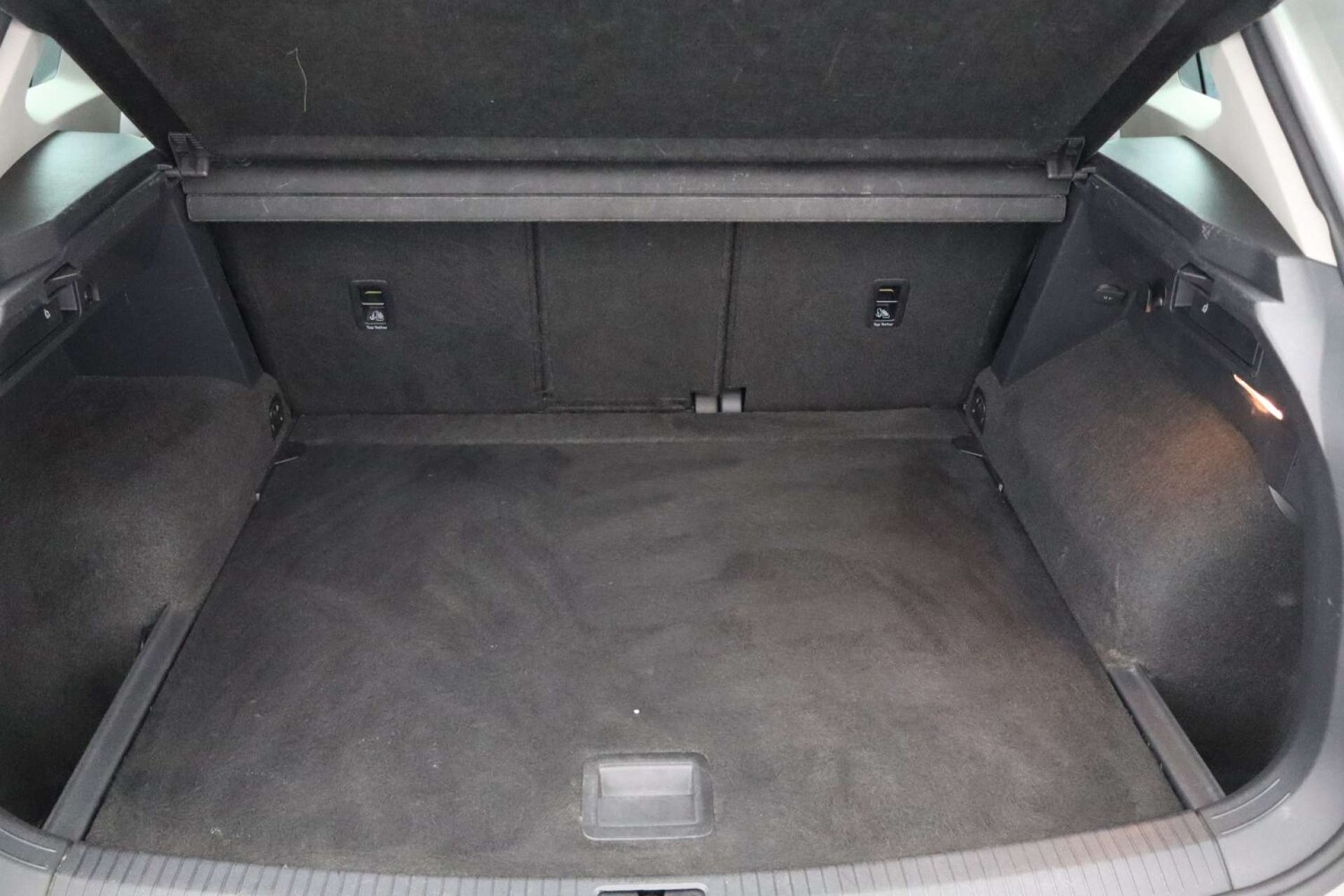 Used Volkswagen Tiguan 2016 for sale - 77548576: Photo 22