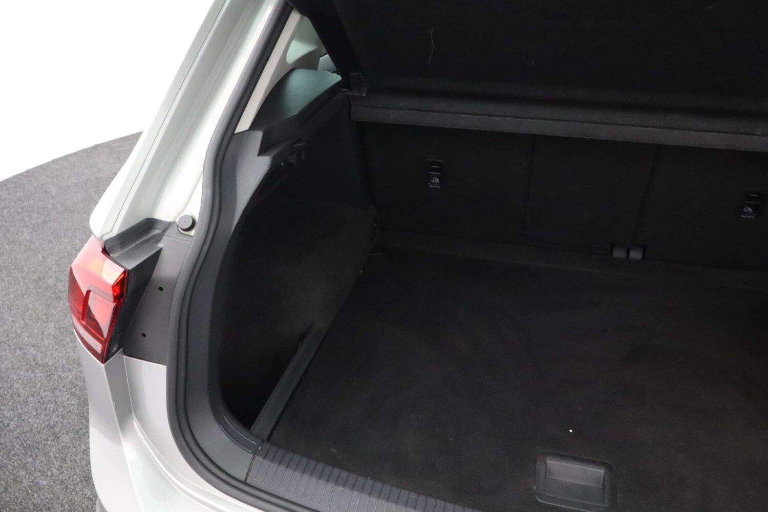 Used Volkswagen Tiguan 2016 for sale - 77548576: Photo 23