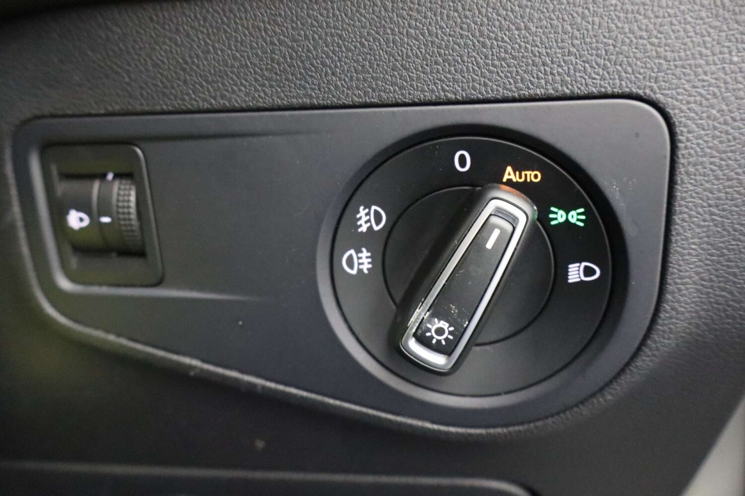 Used Volkswagen Tiguan 2016 for sale - 77548576: Photo 39