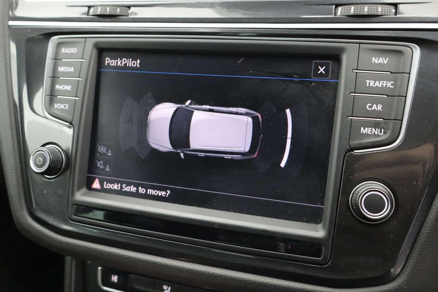 Used Volkswagen Tiguan 2016 for sale - 77548576: Photo 4