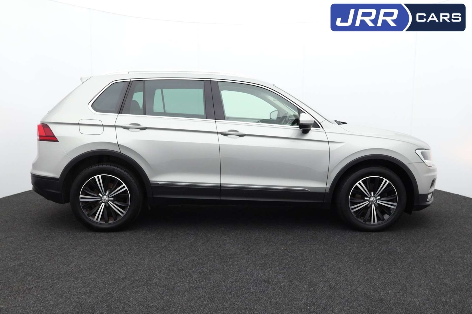 Used Volkswagen Tiguan 2016 for sale - 77548576: Photo 6
