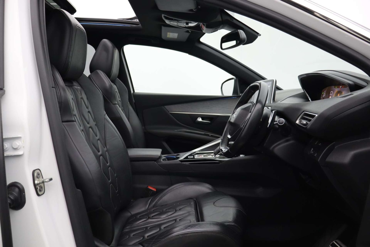 Used Peugeot 3008 2019 for sale - 76571363: Photo 11