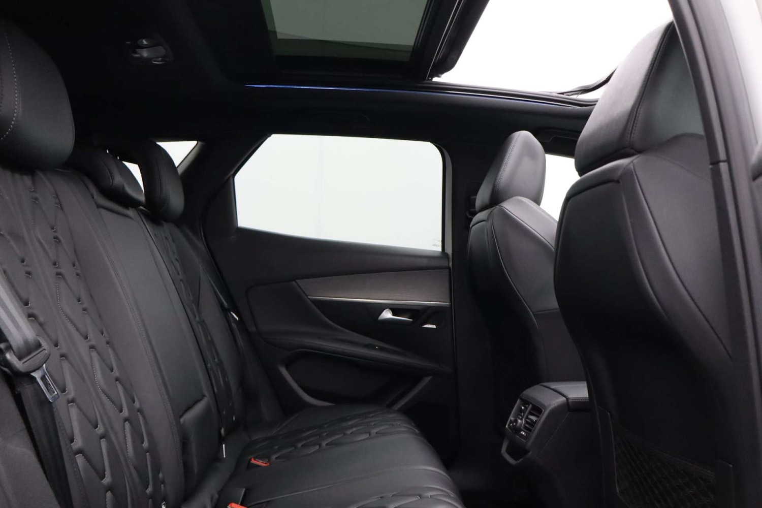 Used Peugeot 3008 2019 for sale - 76571363: Photo 22