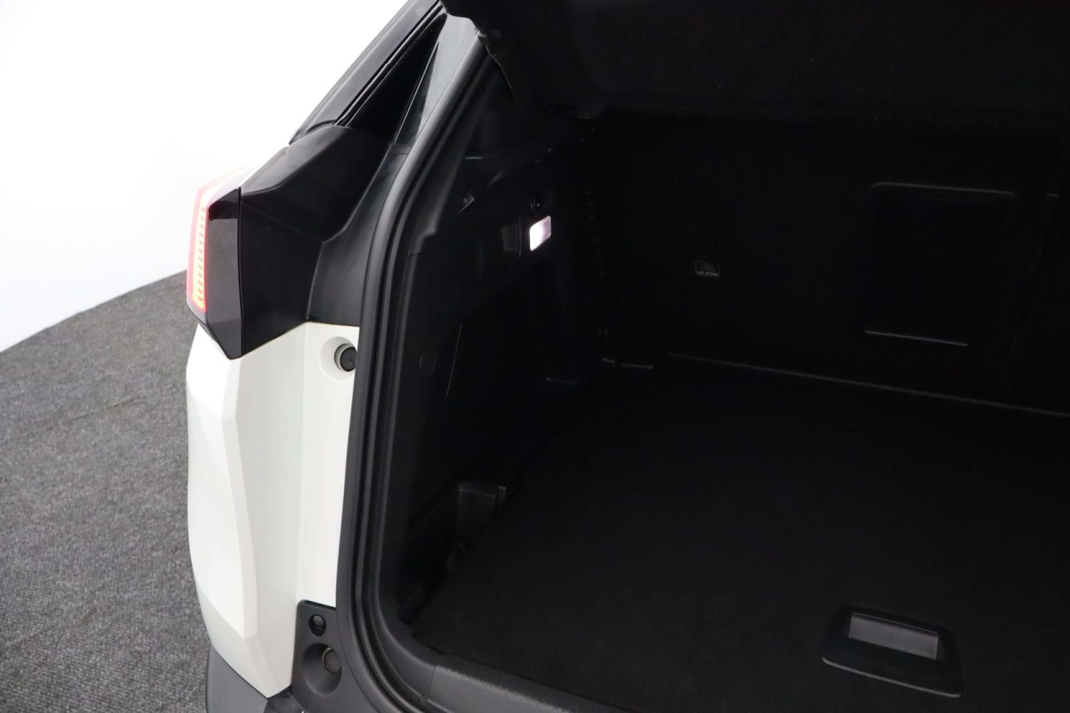 Used Peugeot 3008 2019 for sale - 76571363: Photo 27