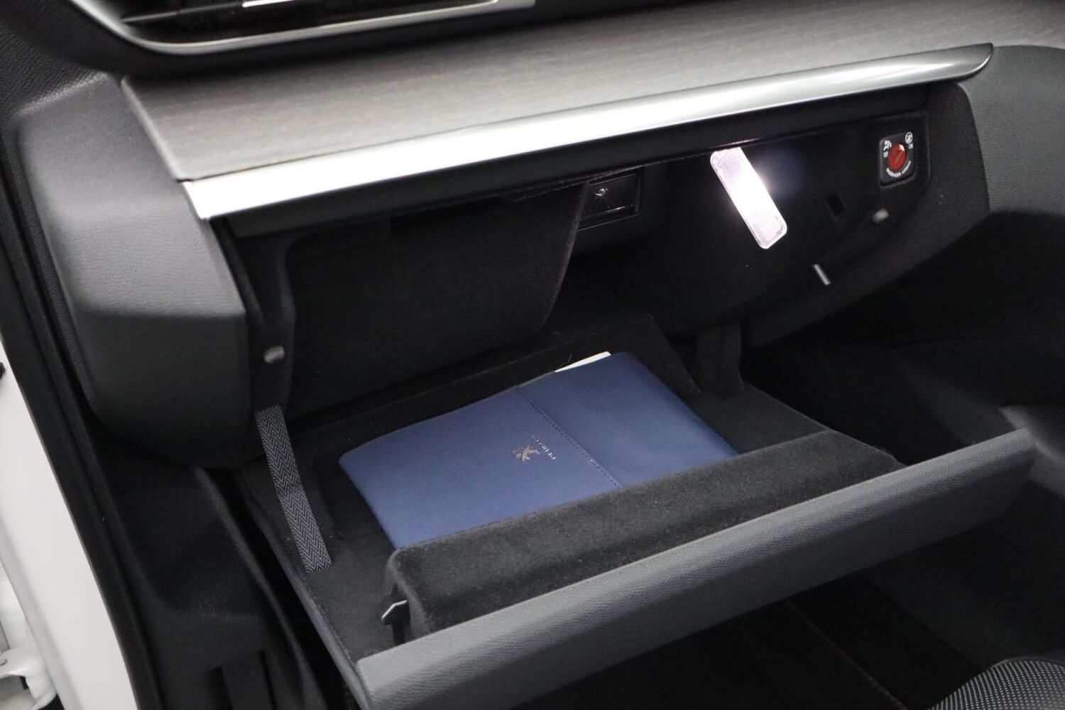 Used Peugeot 3008 2019 for sale - 76571363: Photo 37