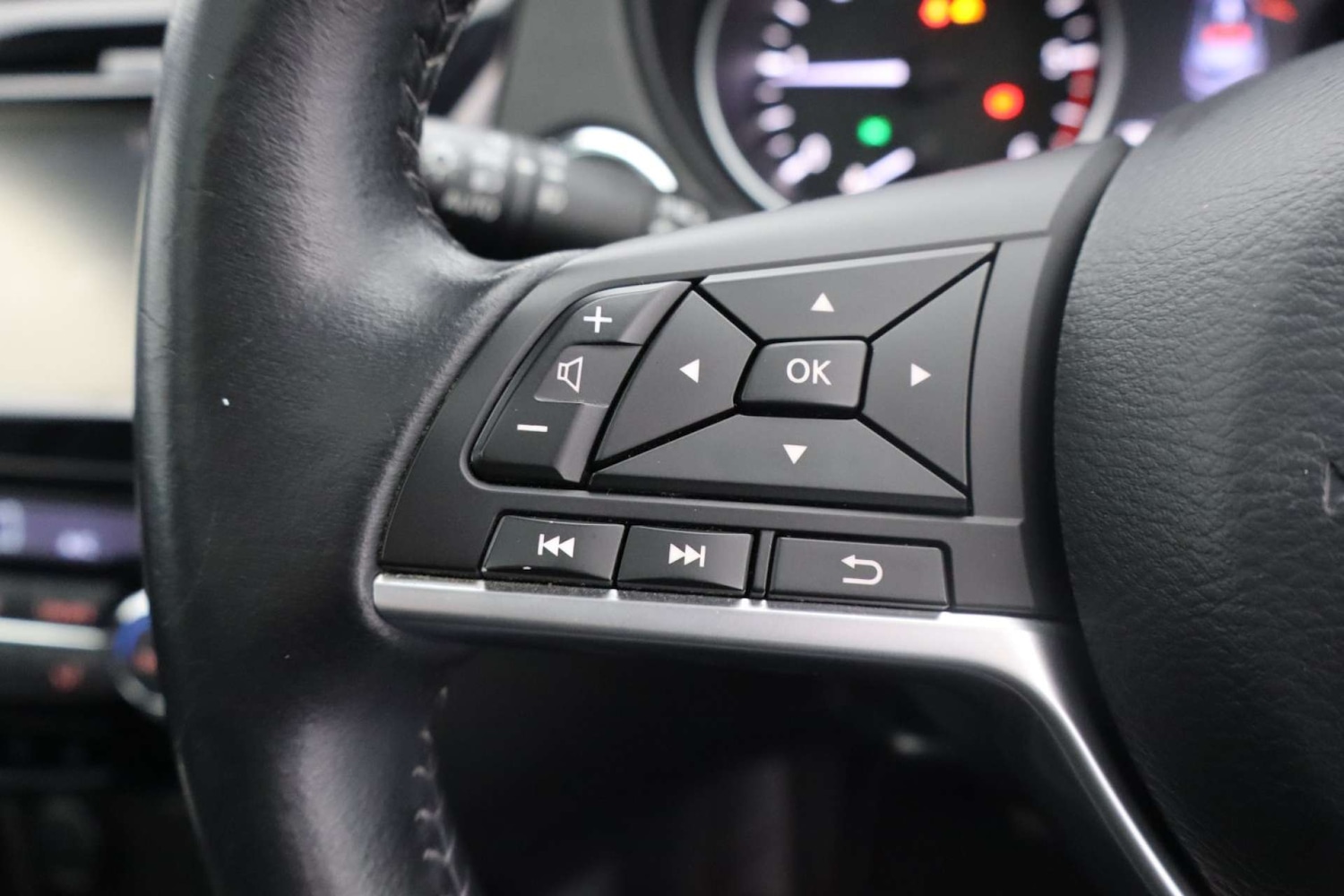 Used Nissan Qashqai 2018 for sale - 76182643: Photo 32