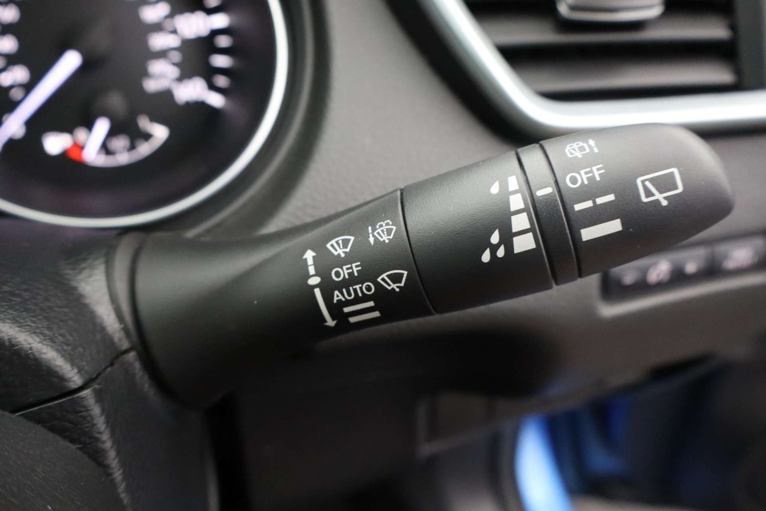 Used Nissan Qashqai 2018 for sale - 76182643: Photo 35