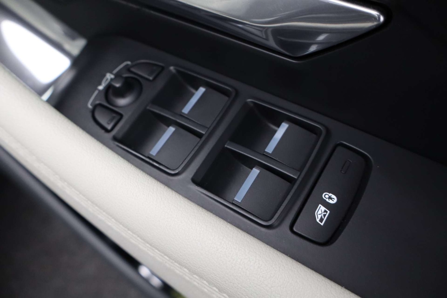 Used Jaguar E-Pace 2018 for sale - 77437688: Photo 20