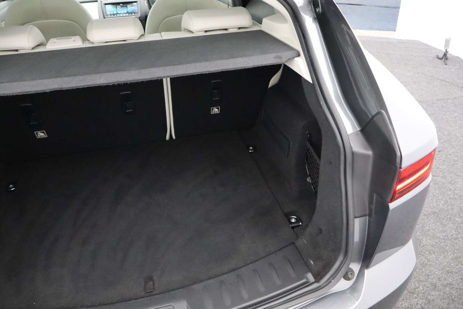 Used Jaguar E-Pace 2018 for sale - 77437688: Photo 27