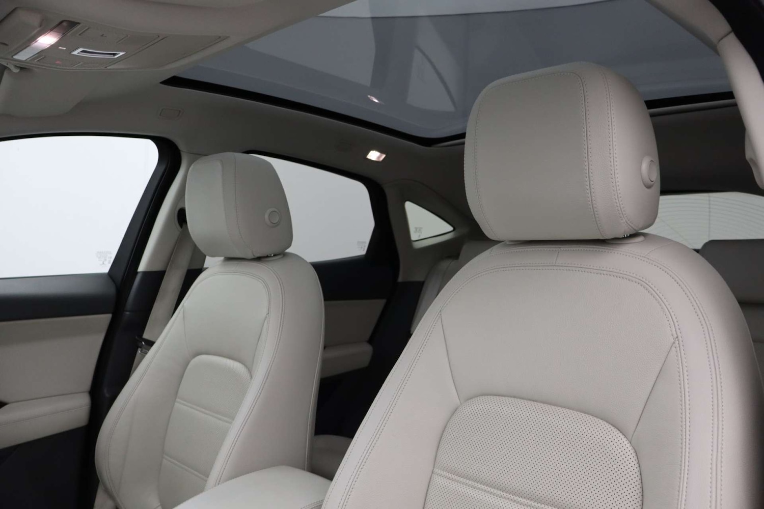 Used Jaguar E-Pace 2018 for sale - 77437688: Photo 36