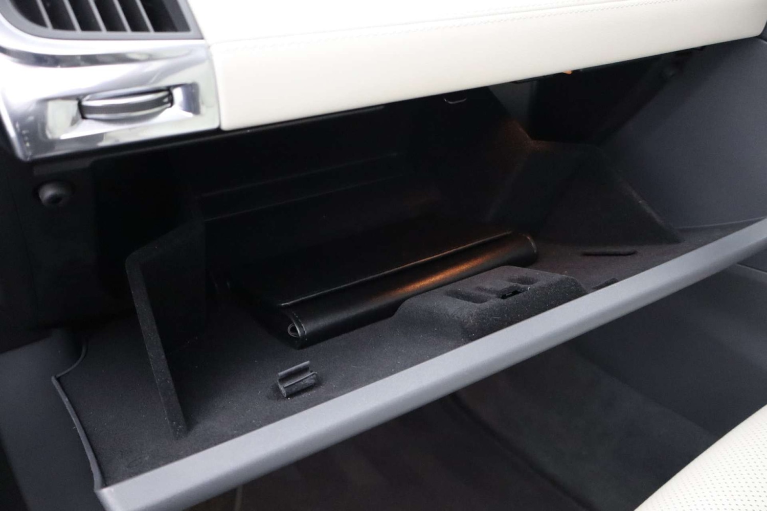 Used Jaguar E-Pace 2018 for sale - 77437688: Photo 38