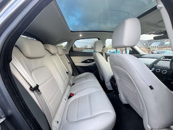 Used Jaguar E-Pace 2018 for sale - 77437688: Photo