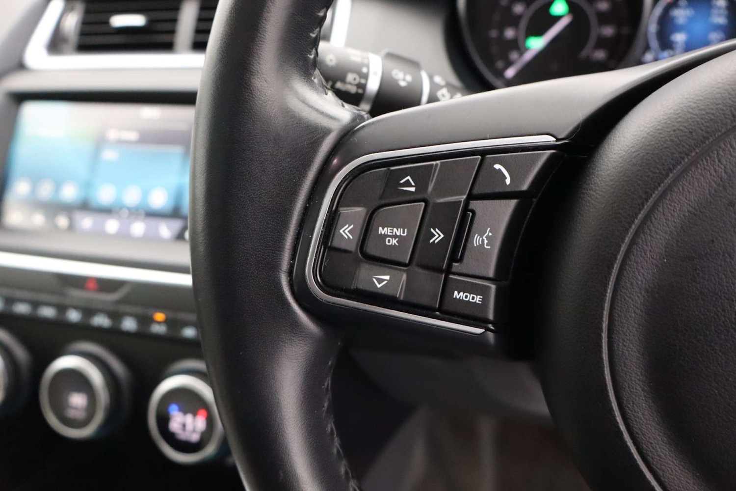 Used Jaguar E-Pace 2018 for sale - 77437688: Photo 41