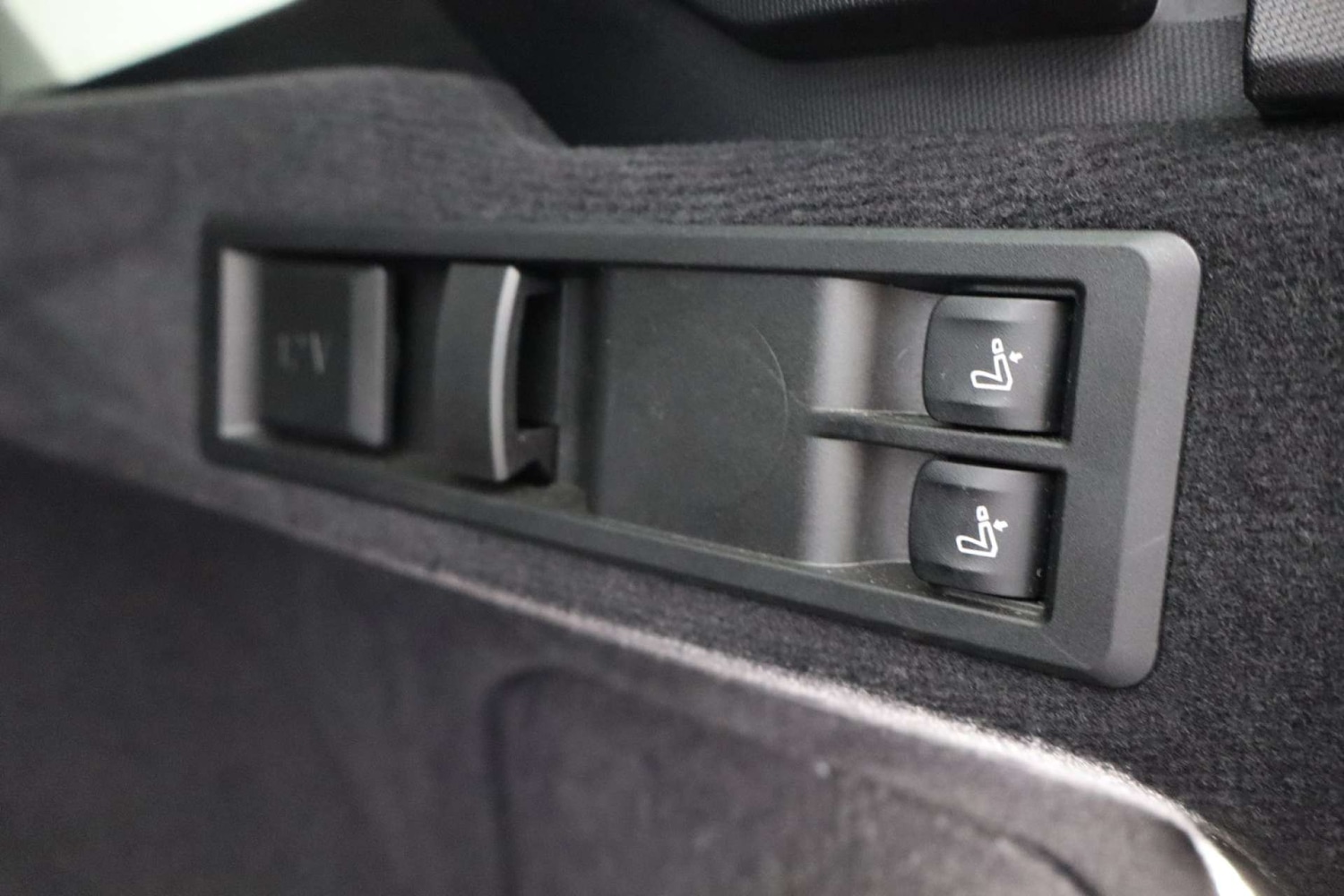 Used BMW 3 Series 2024 for sale - 76182600: Photo 31