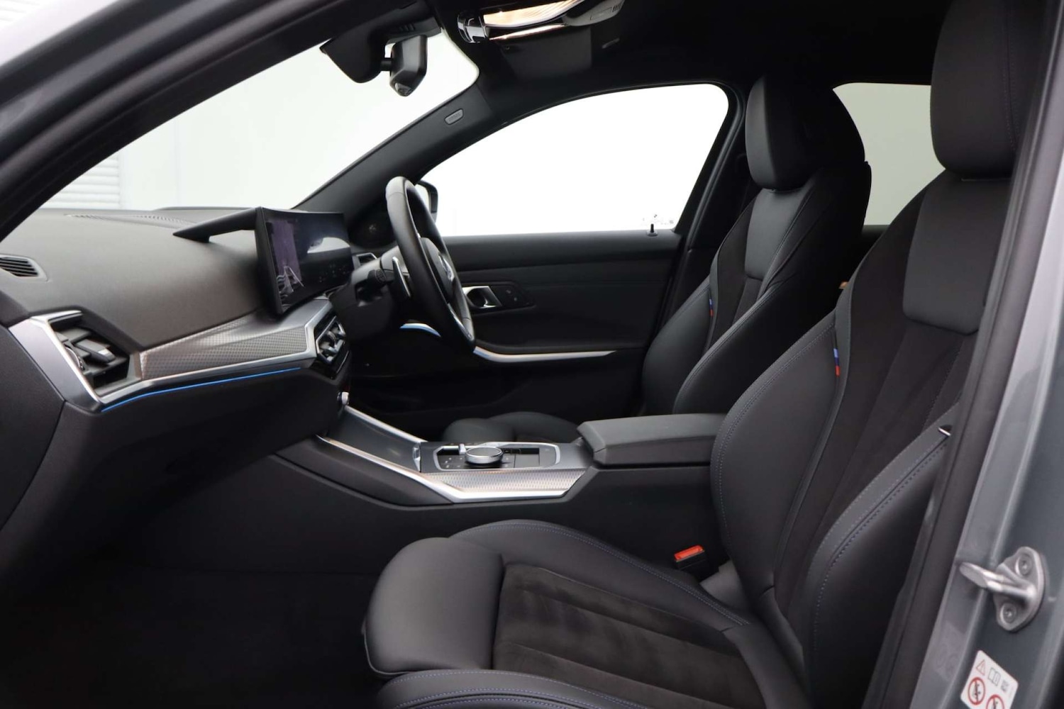 Used BMW 3 Series 2024 for sale - 76182600: Photo 37