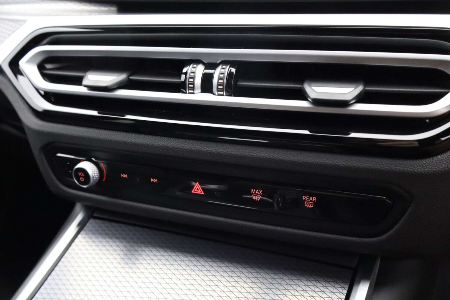 Used BMW 3 Series 2024 for sale - 76182600: Photo 67
