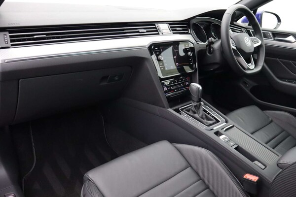 Used Volkswagen Passat 2023 for sale - 76182572: Photo 11