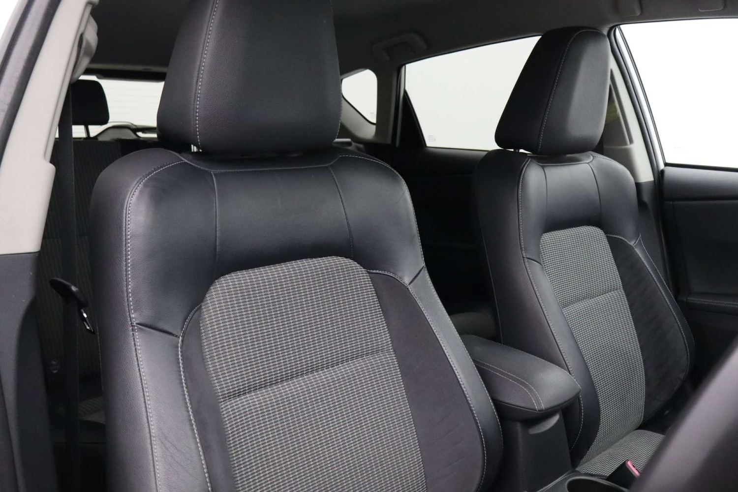 Used Toyota Auris 2015 for sale - 77289440: Photo 16