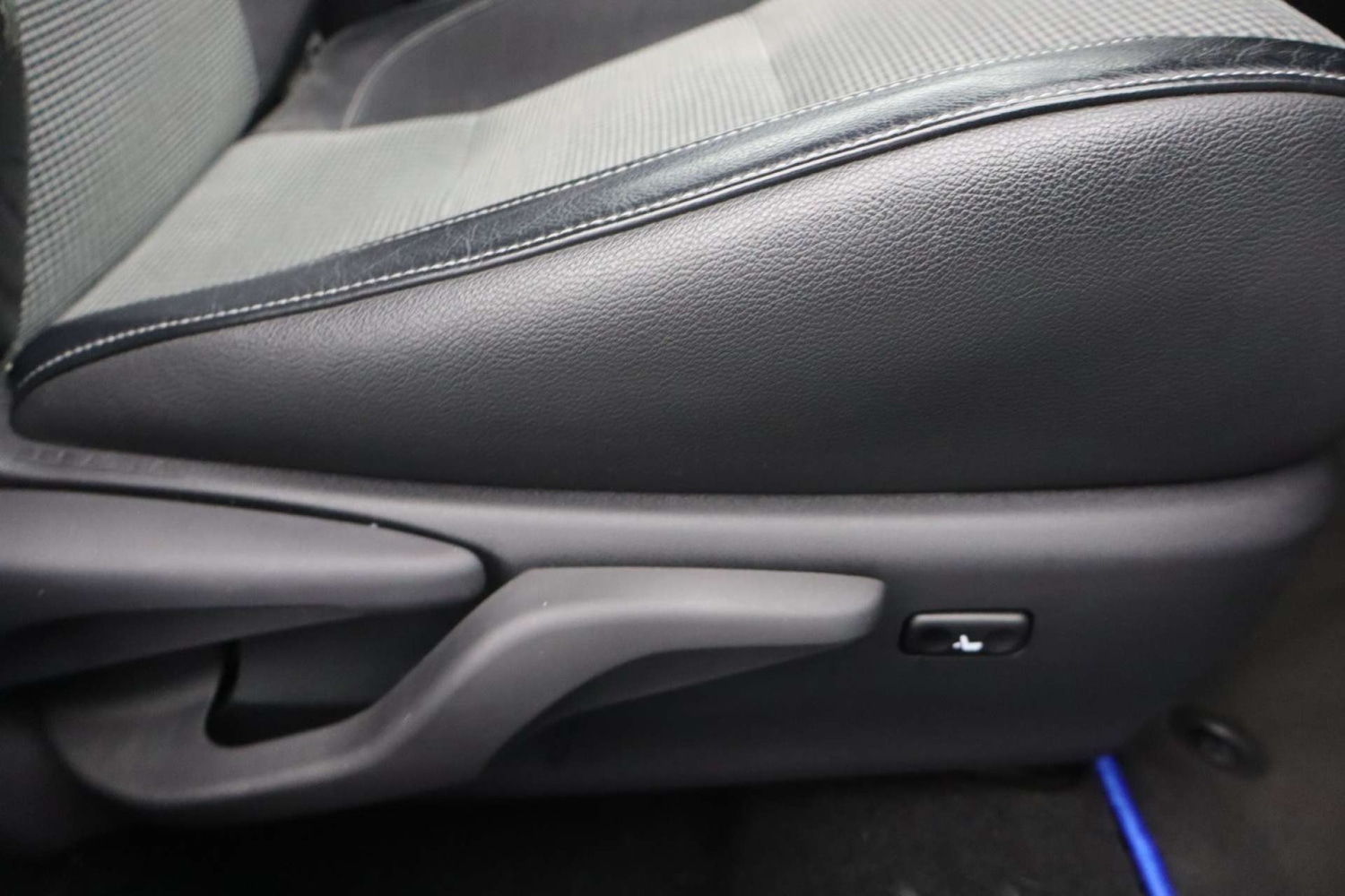 Used Toyota Auris 2015 for sale - 77289440: Photo 17