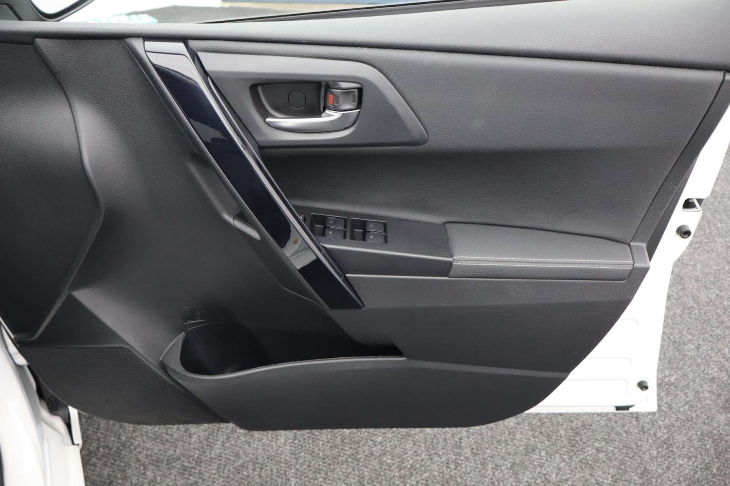 Used Toyota Auris 2015 for sale - 77289440: Photo 18