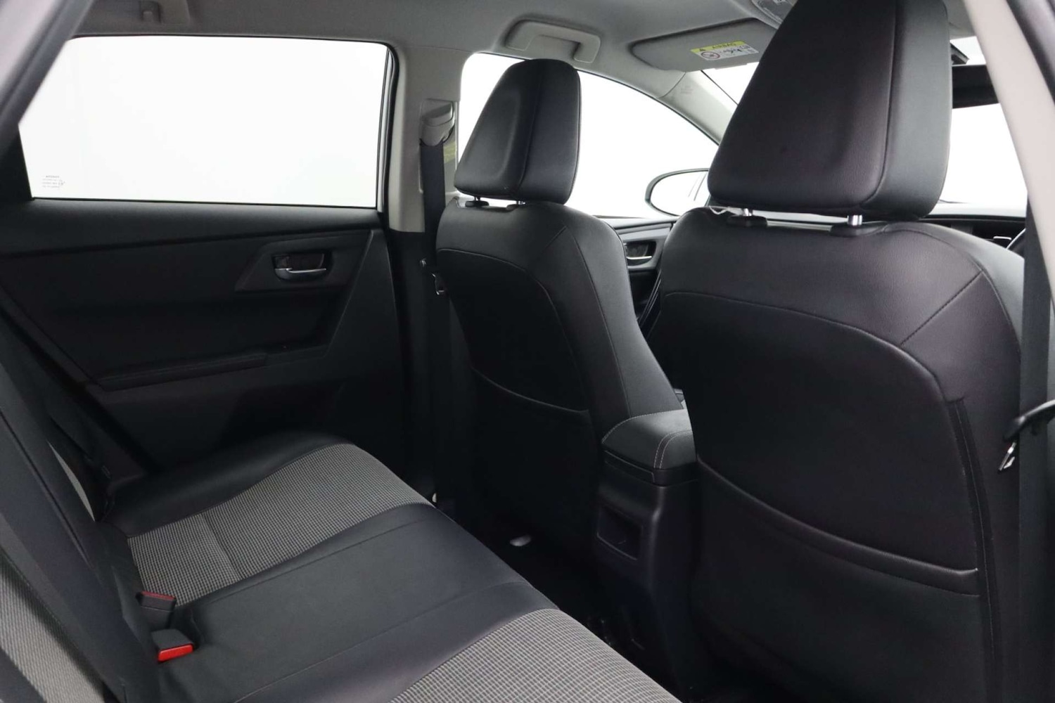 Used Toyota Auris 2015 for sale - 77289440: Photo 20