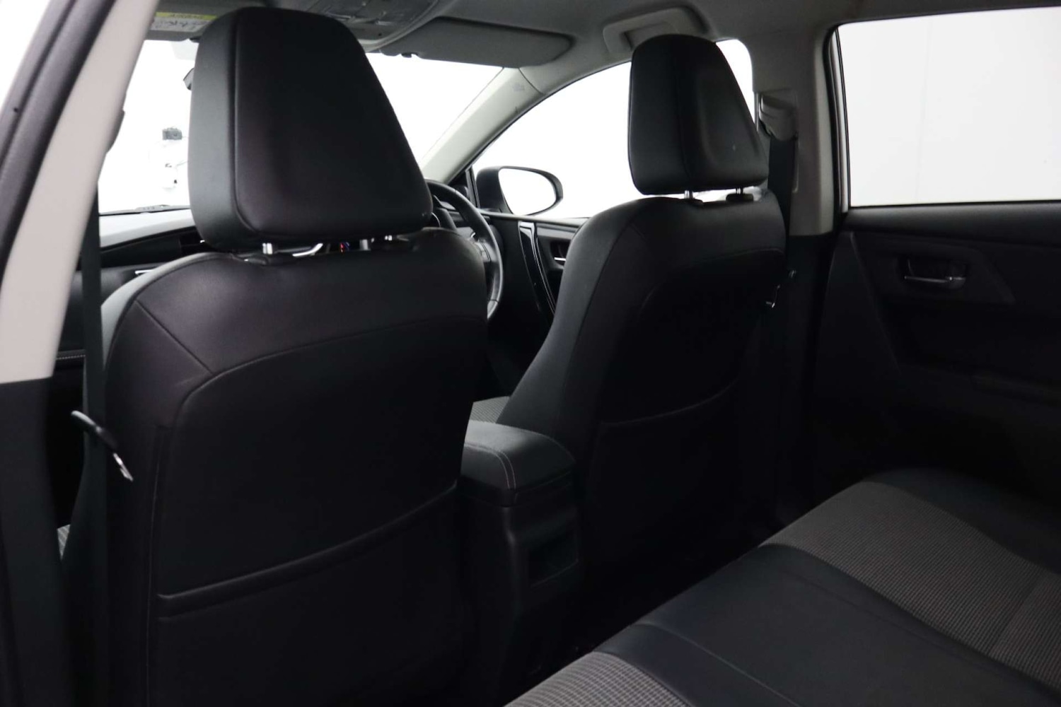 Used Toyota Auris 2015 for sale - 77289440: Photo 27