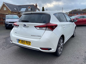 Used Toyota Auris 2015 for sale - 77289440: Photo