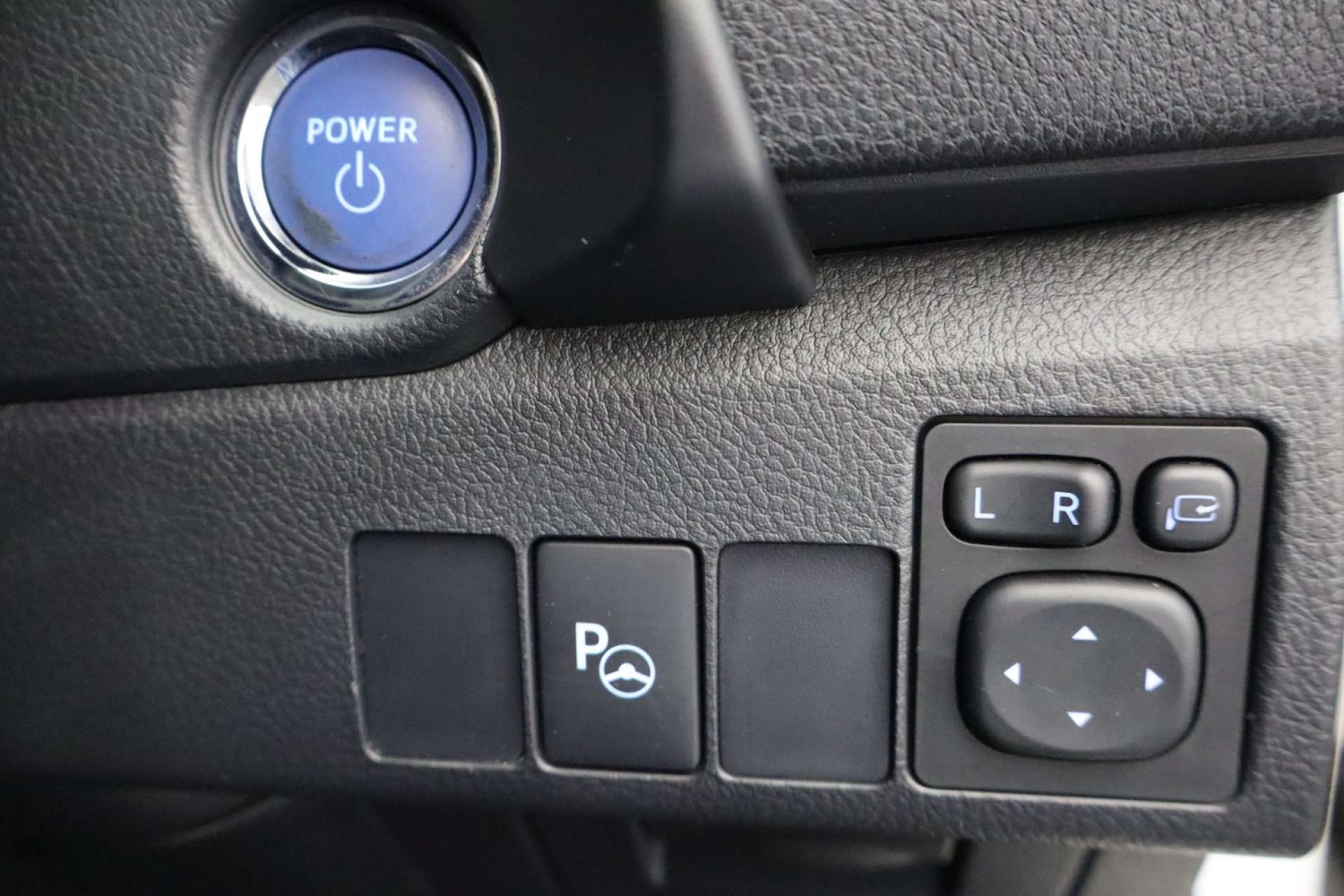 Used Toyota Auris 2015 for sale - 77289440: Photo 43