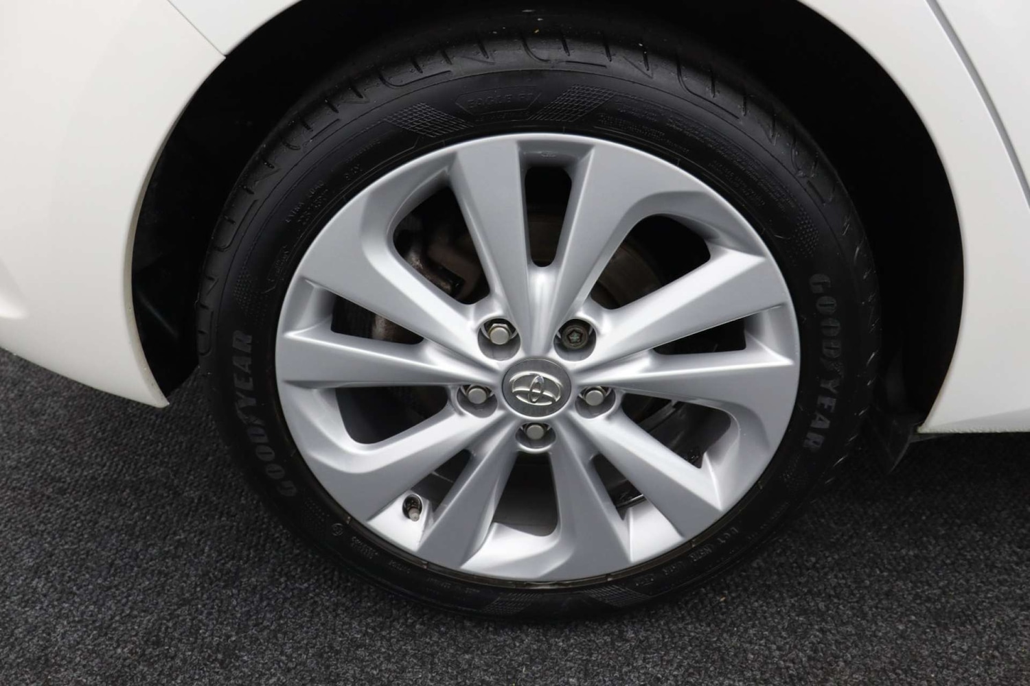 Used Toyota Auris 2015 for sale - 77289440: Photo 57